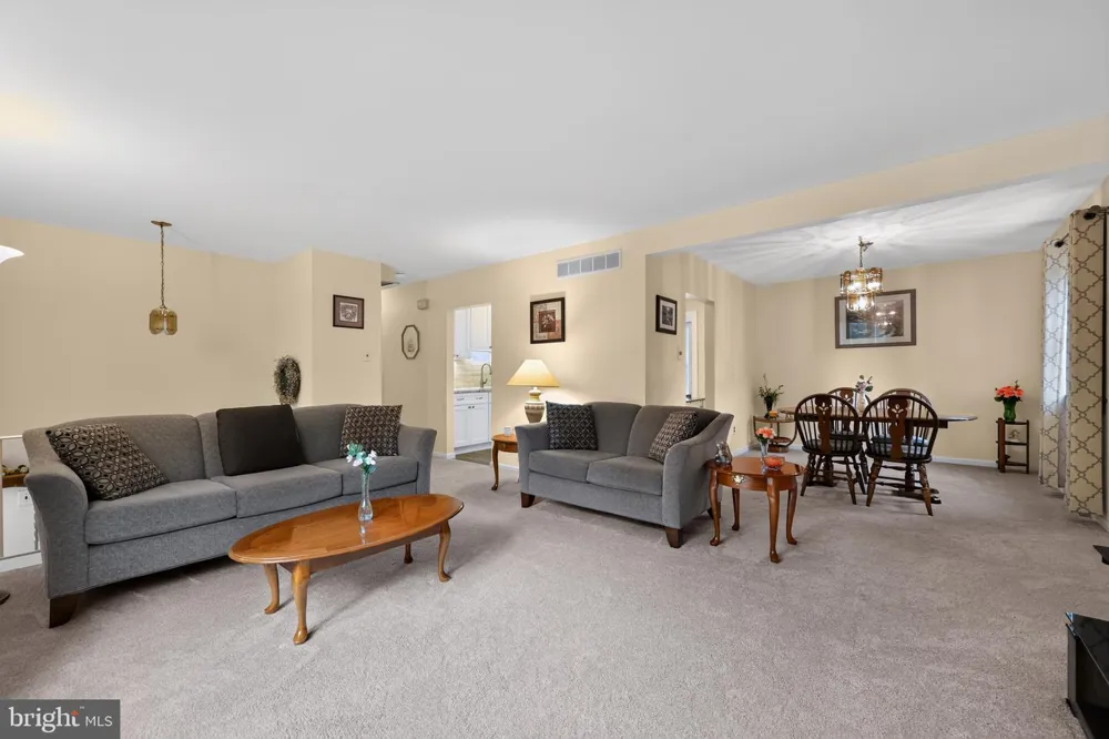 922 MENNONITE ROAD Royersford, PA 19468