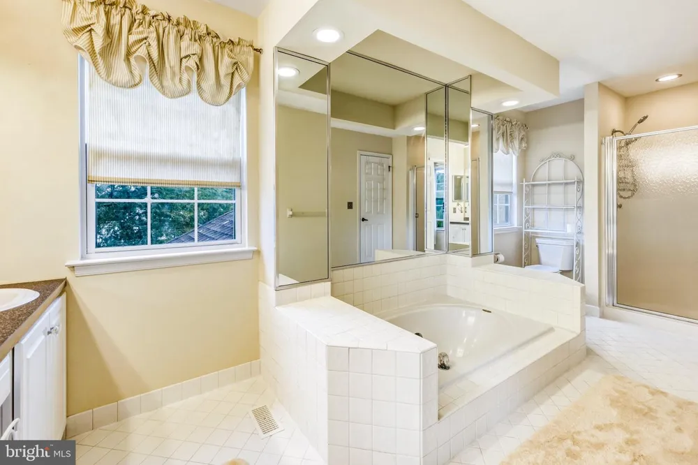 2 TRAFALGER COURT Sewell, NJ 08080