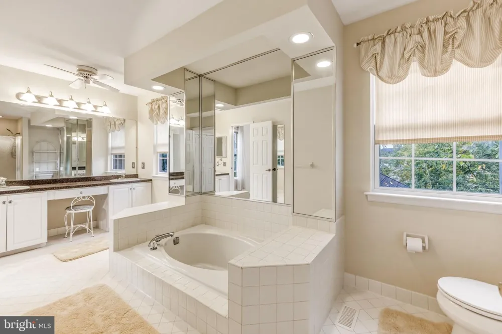 2 TRAFALGER COURT Sewell, NJ 08080
