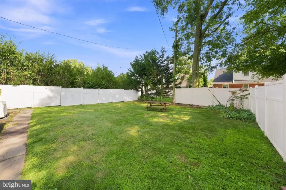 100 WAVERLY ROAD Wilmington, DE 19803