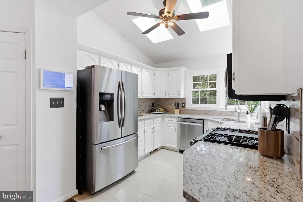 6502 SUMMERTON WAY Springfield, VA 22150