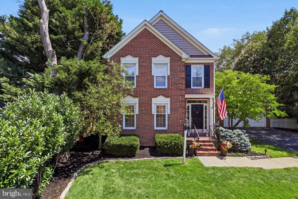 6502 SUMMERTON WAY Springfield, VA 22150