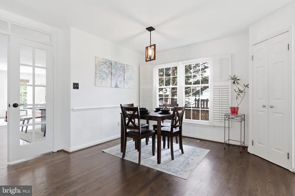 6502 SUMMERTON WAY Springfield, VA 22150