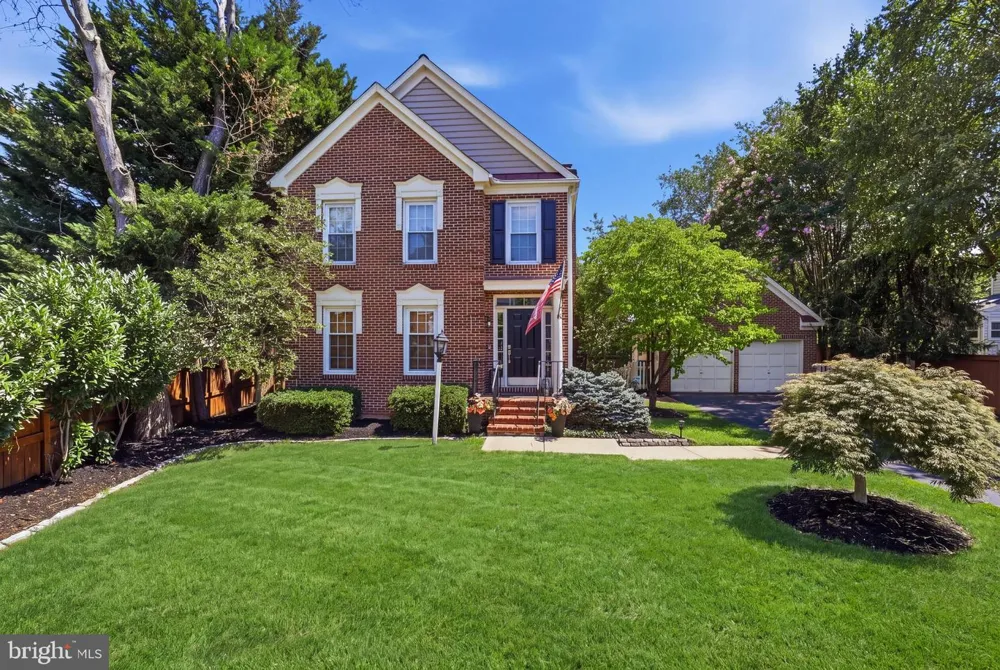 6502 SUMMERTON WAY Springfield, VA 22150