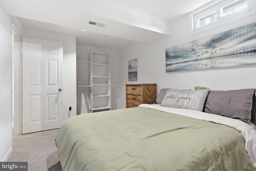 6502 SUMMERTON WAY Springfield, VA 22150