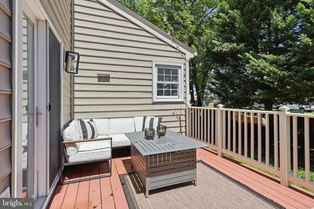 6502 SUMMERTON WAY Springfield, VA 22150