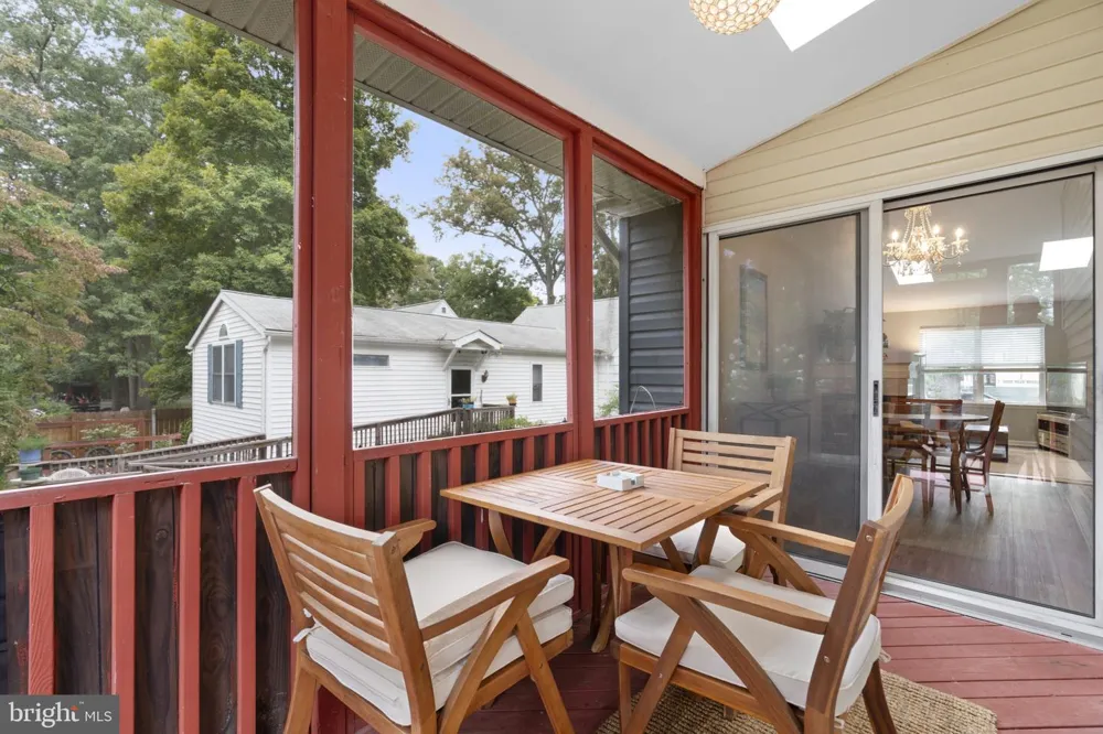 287 NORTH DRIVE Severna Park, MD 21146