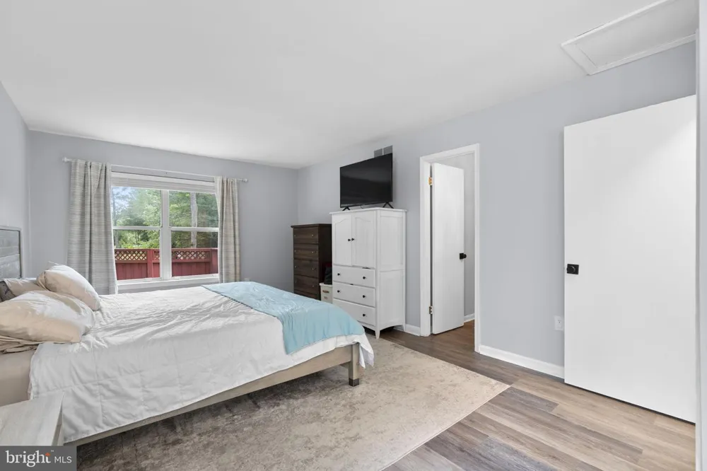 287 NORTH DRIVE Severna Park, MD 21146