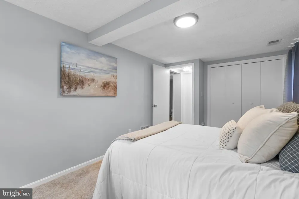 287 NORTH DRIVE Severna Park, MD 21146