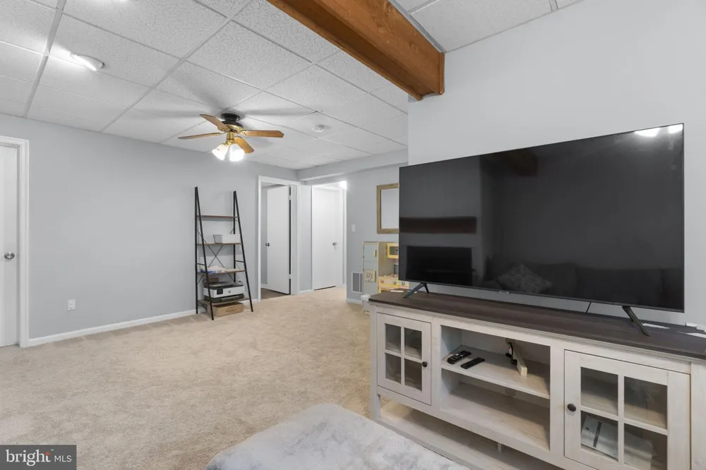287 NORTH DRIVE Severna Park, MD 21146