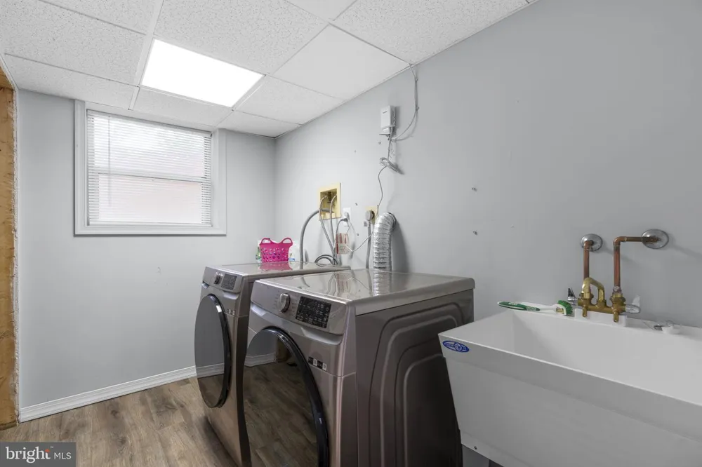 287 NORTH DRIVE Severna Park, MD 21146