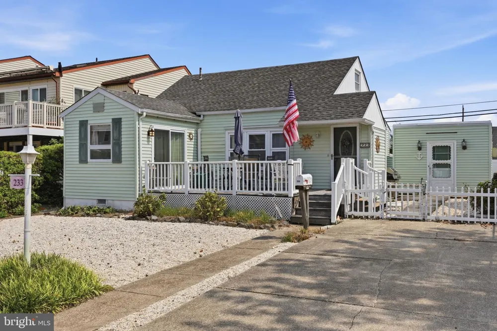 233 39TH STREET Brigantine, NJ 08203