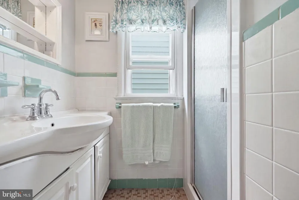 233 39TH STREET Brigantine, NJ 08203