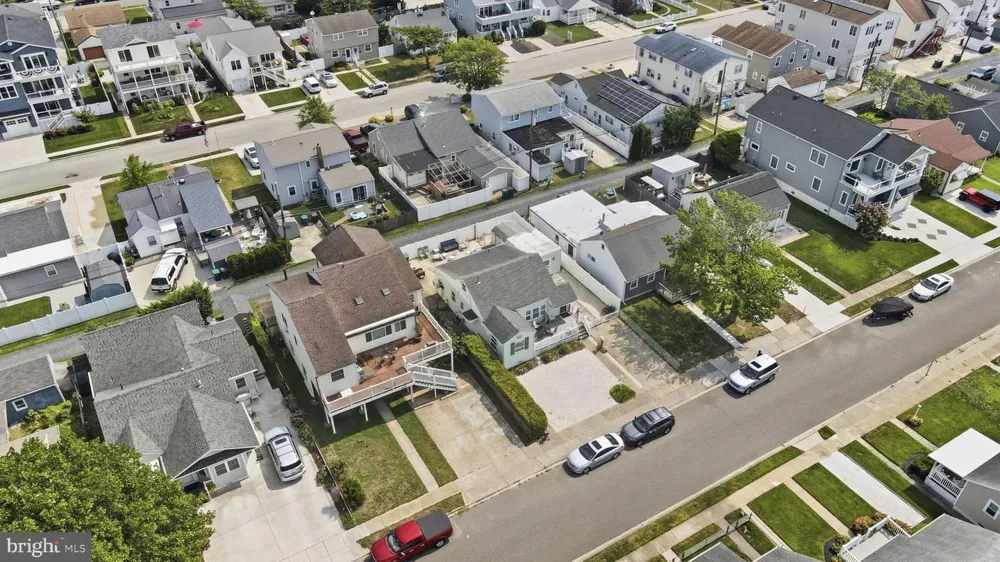 233 39TH STREET Brigantine, NJ 08203