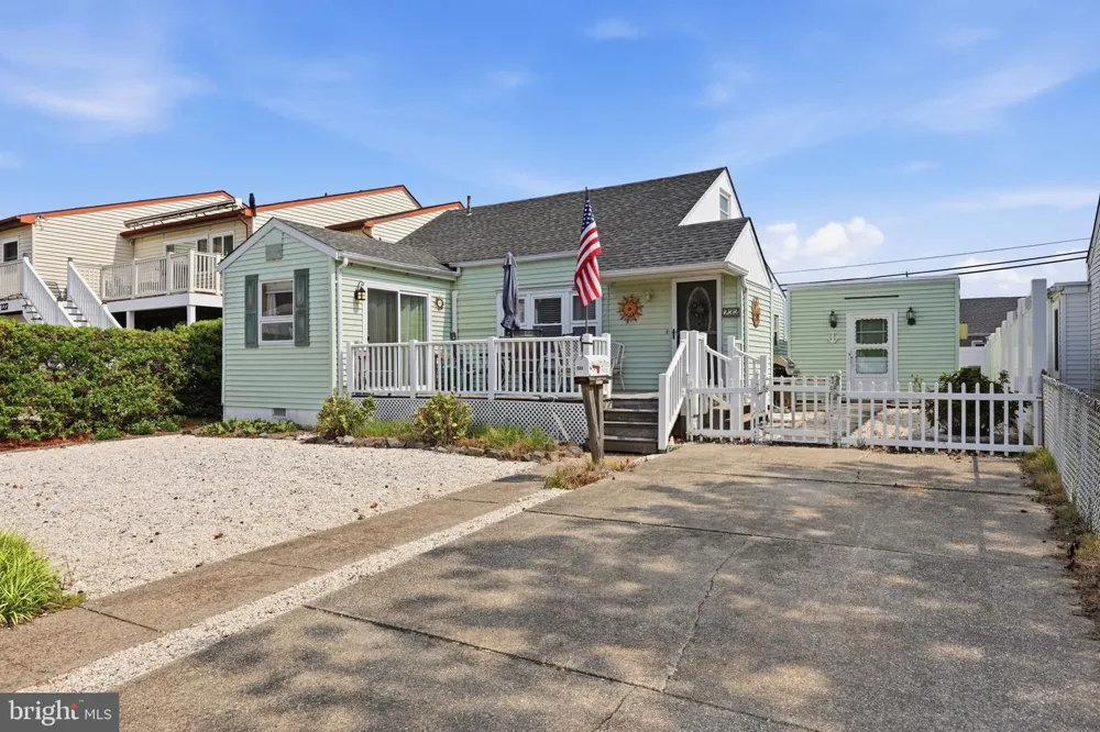 233 39TH STREET Brigantine, NJ 08203