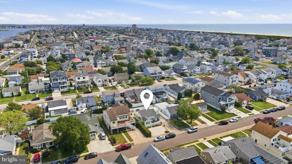 233 39TH STREET Brigantine, NJ 08203