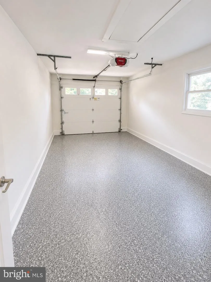 8804 STRAUSE COURT Springfield, VA 22153