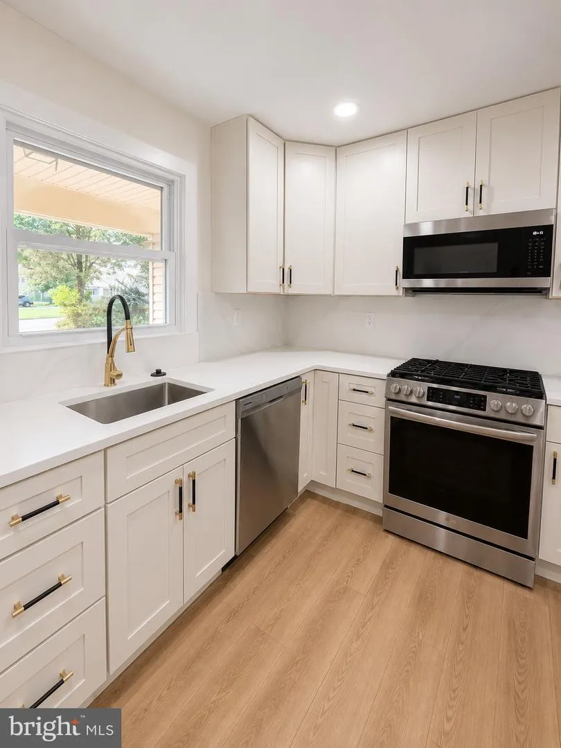 8804 STRAUSE COURT Springfield, VA 22153