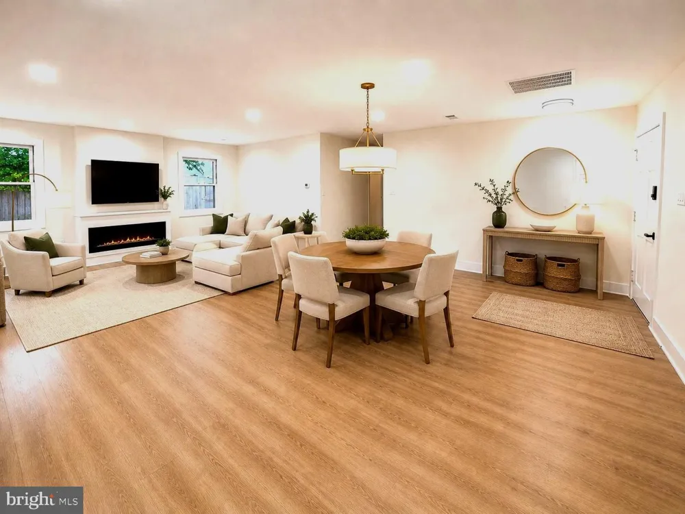 8804 STRAUSE COURT Springfield, VA 22153