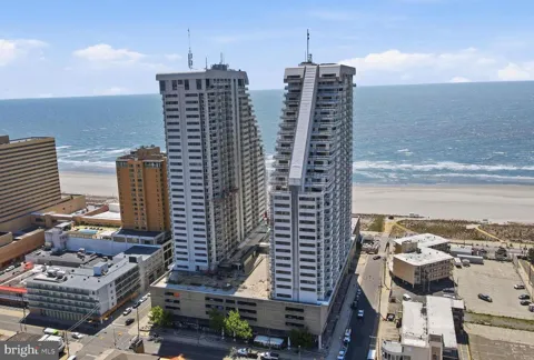 3101 BOARDWALK 1805-2