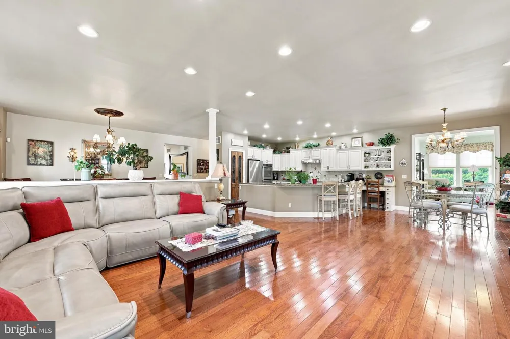 464 2ND ROAD Hammonton, NJ 08037