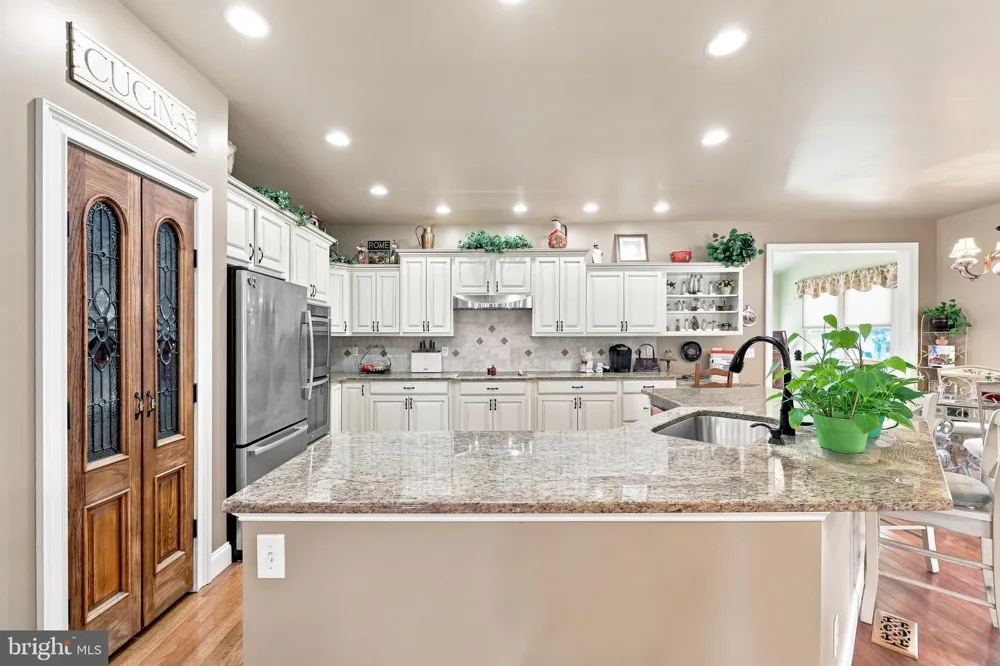 464 2ND ROAD Hammonton, NJ 08037