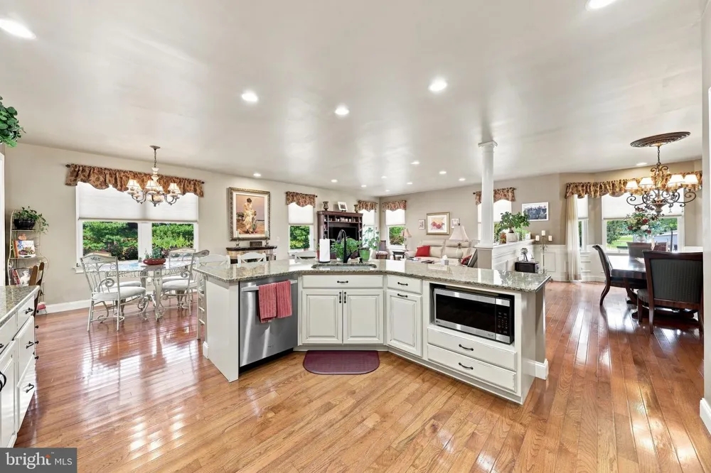 464 2ND ROAD Hammonton, NJ 08037