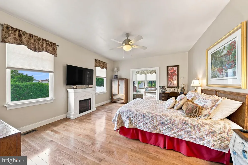 464 2ND ROAD Hammonton, NJ 08037