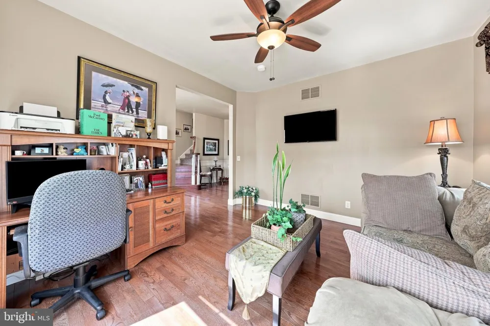 464 2ND ROAD Hammonton, NJ 08037