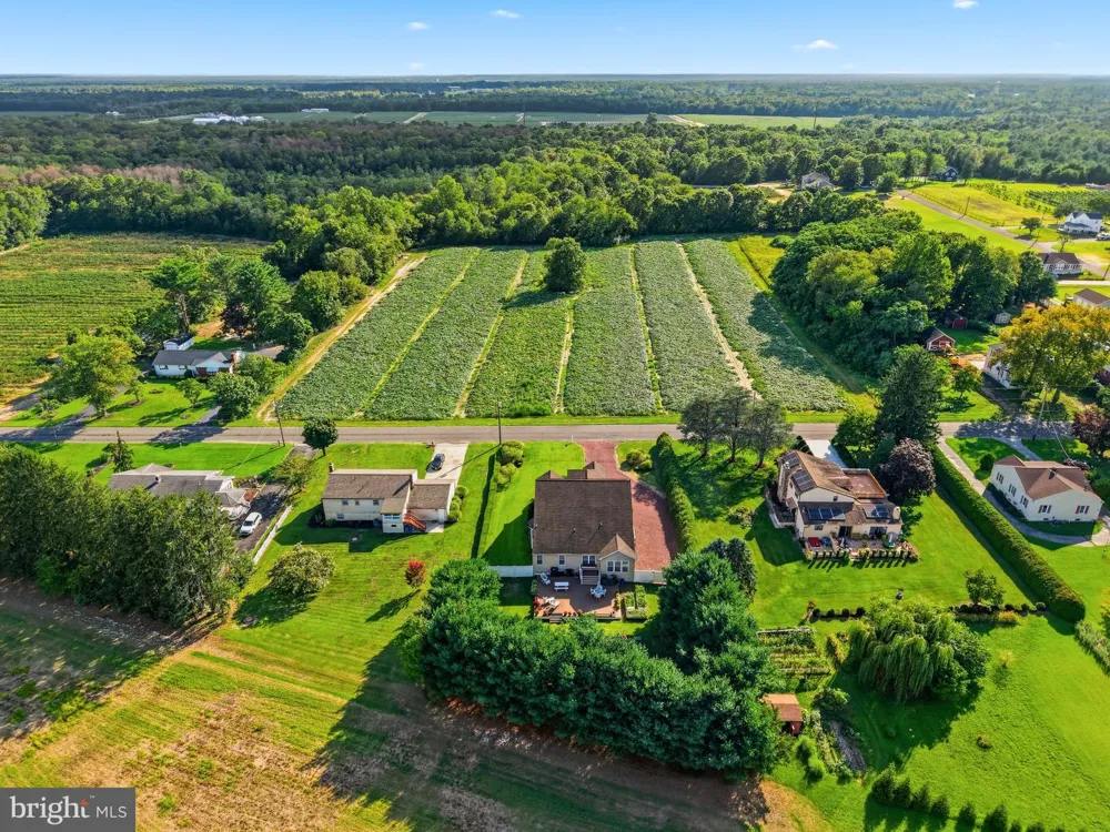 464 2ND ROAD Hammonton, NJ 08037