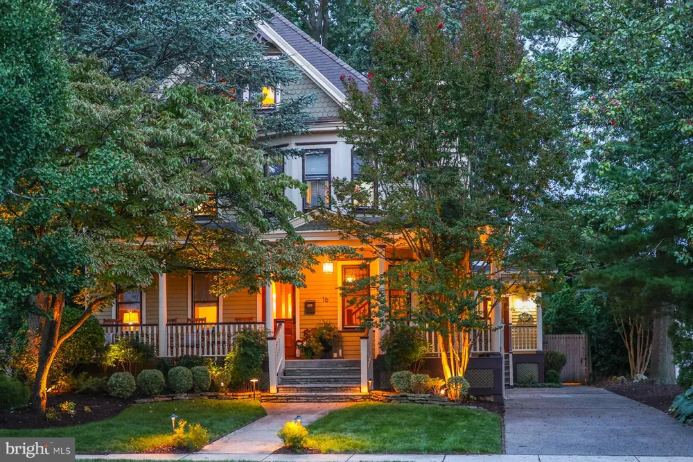 16 E STILES AVENUE Collingswood, NJ 08108