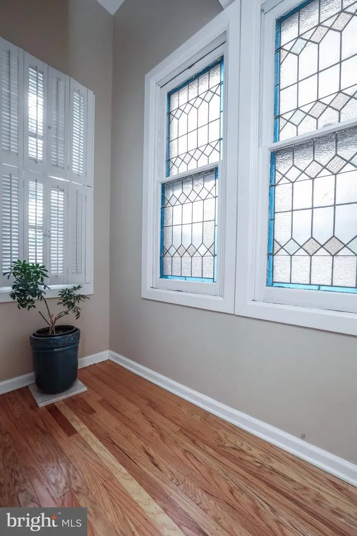 16 E STILES AVENUE Collingswood, NJ 08108