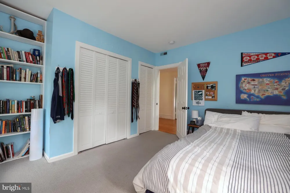 16 E STILES AVENUE Collingswood, NJ 08108