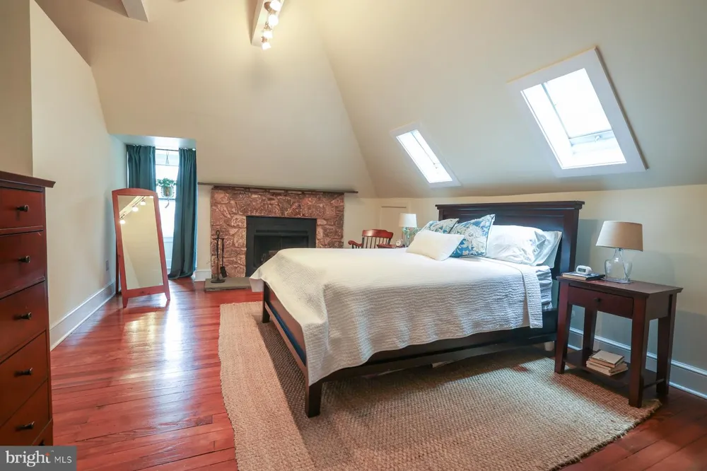 16 E STILES AVENUE Collingswood, NJ 08108