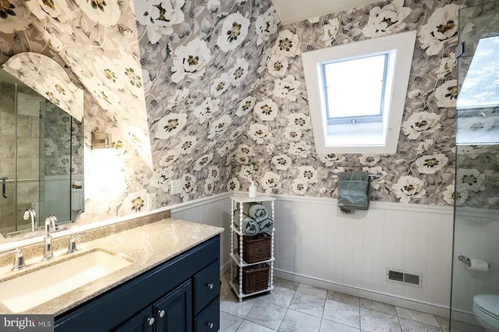 16 E STILES AVENUE Collingswood, NJ 08108