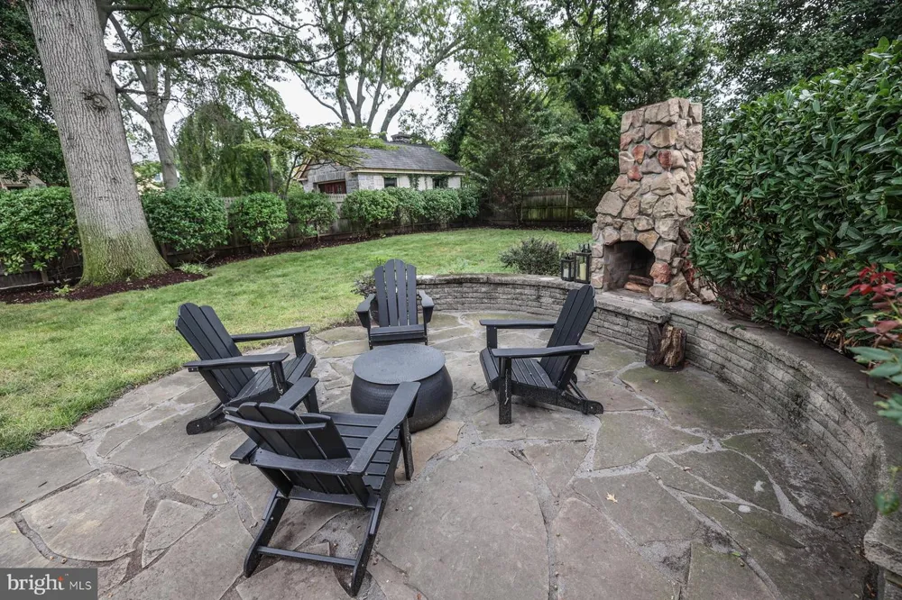 16 E STILES AVENUE Collingswood, NJ 08108