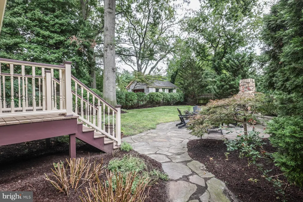 16 E STILES AVENUE Collingswood, NJ 08108