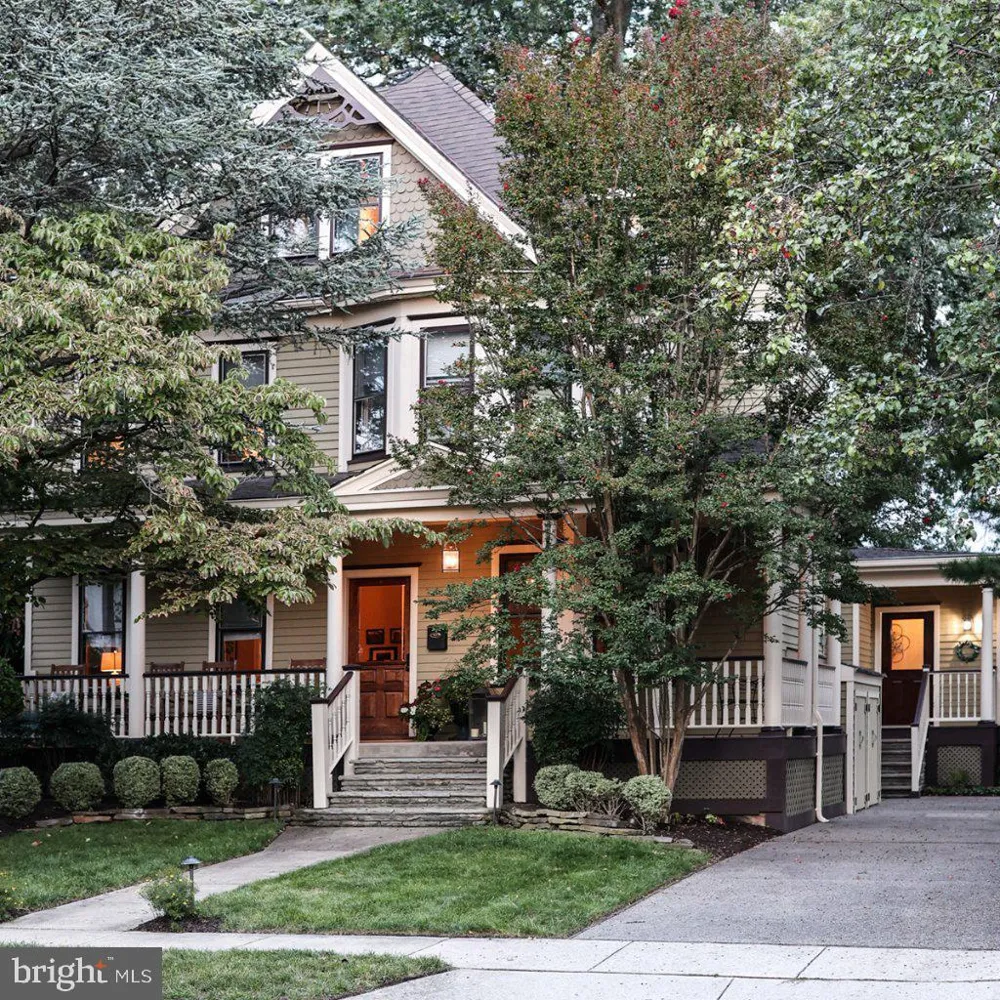 16 E STILES AVENUE Collingswood, NJ 08108