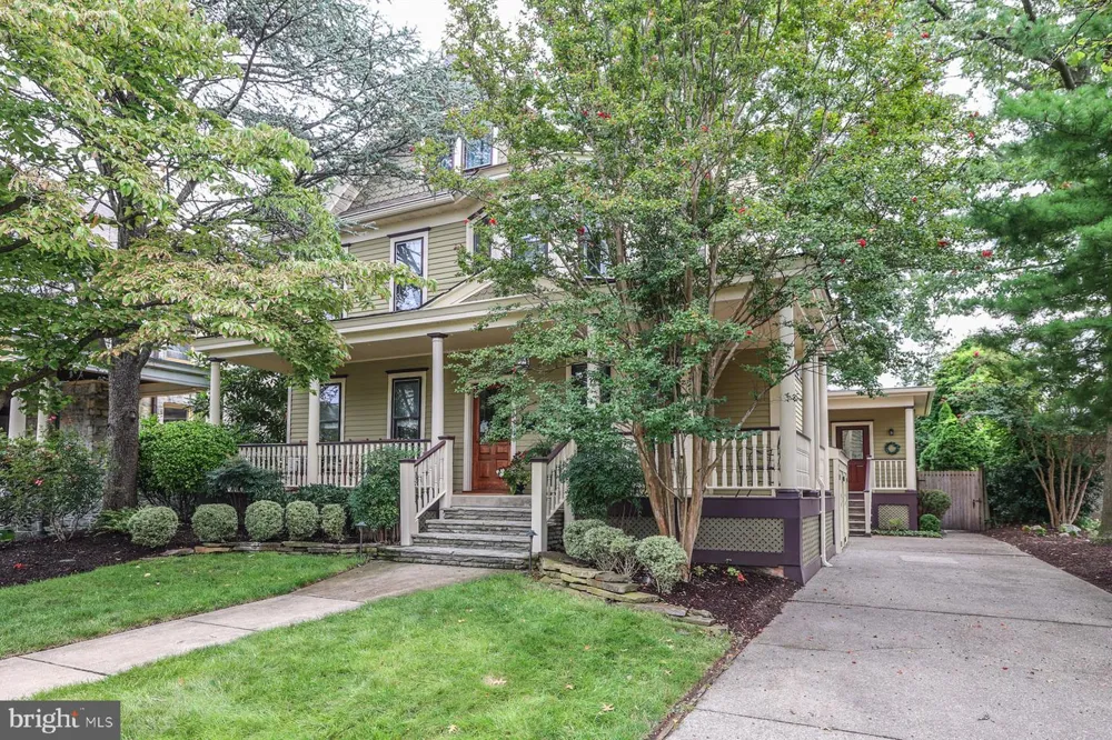 16 E STILES AVENUE Collingswood, NJ 08108