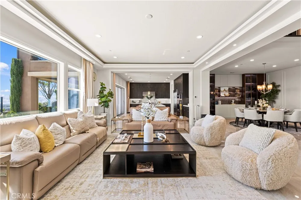 5512 Heritage Oak Drive Lake Forest, CA 92679