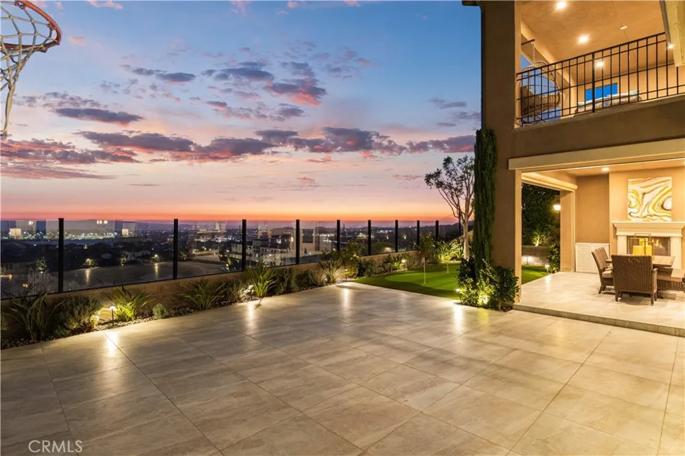 5512 Heritage Oak Drive Lake Forest, CA 92679