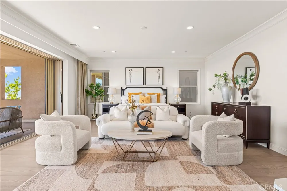 5512 Heritage Oak Drive Lake Forest, CA 92679