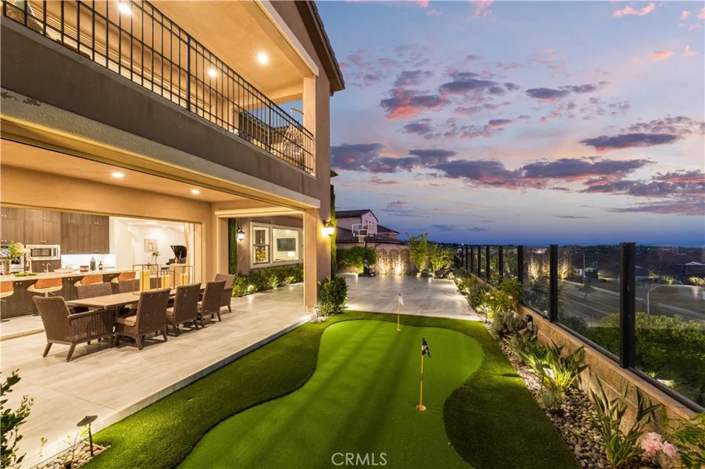 5512 Heritage Oak Drive Lake Forest, CA 92679