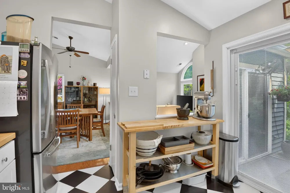 919 YACHTSMAN WAY Annapolis, MD 21403