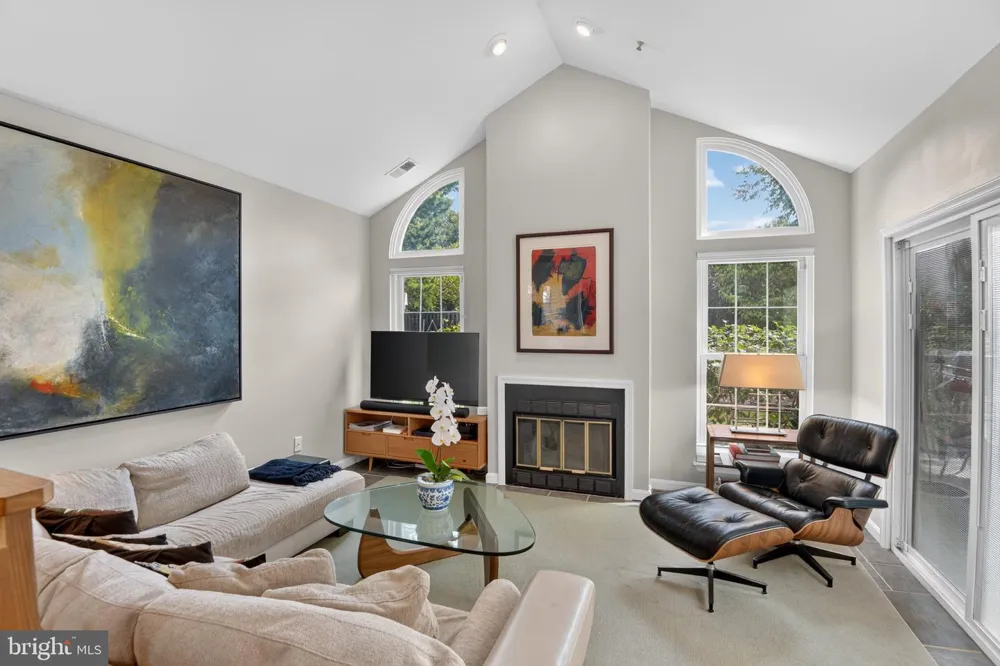 919 YACHTSMAN WAY Annapolis, MD 21403