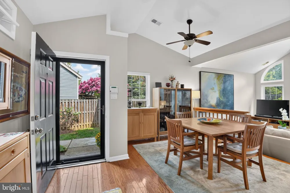 919 YACHTSMAN WAY Annapolis, MD 21403