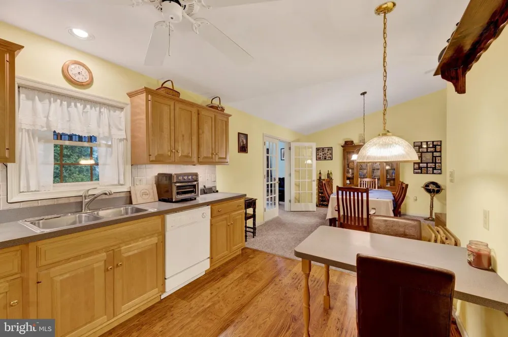19 SCENIC DRIVE Myerstown, PA 17067