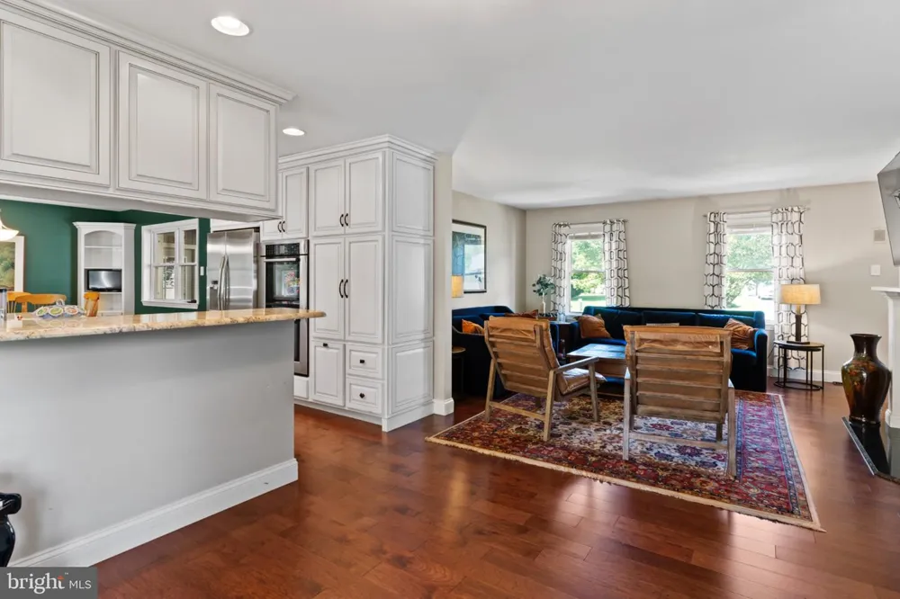 8 W CHRISTOPHER COURT Hummelstown, PA 17036