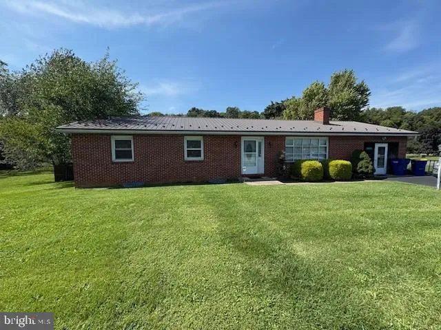 9477 OLDE SCOTLAND ROAD Shippensburg, PA 17257