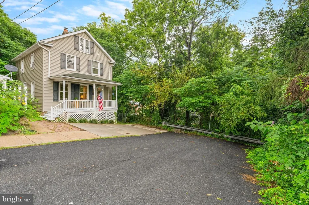 43 E C STREET Brunswick, MD 21716